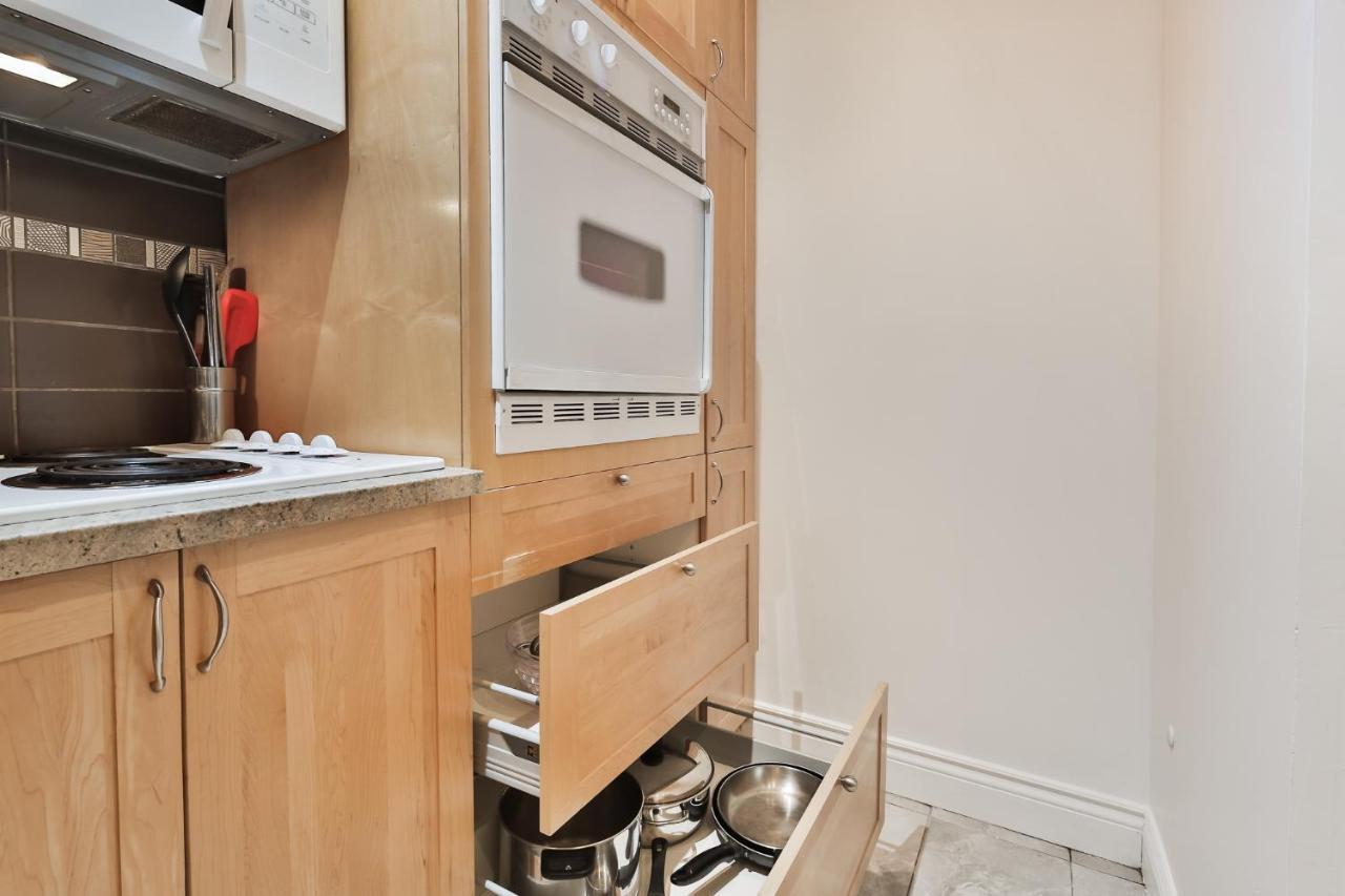 Stunning Condos On St Denis مونتريال المظهر الخارجي الصورة
